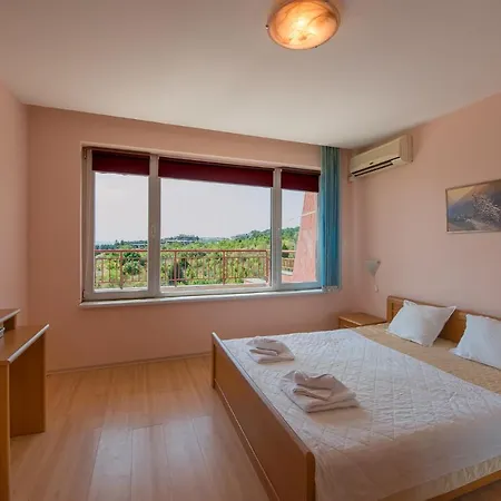 Private Sluneční pobřeží